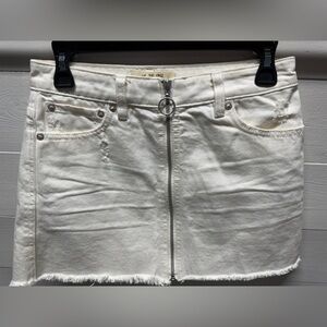 Free People Cream colored full zip skirt size 25